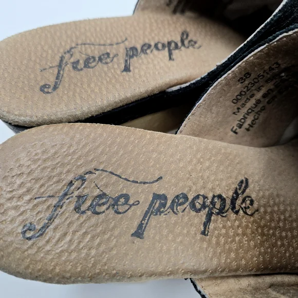 Free People Black Leather‎ Clogs with Natural Wooden Heel - Picture 7 of 14